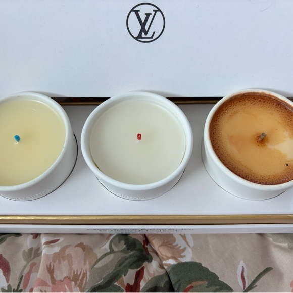 Louis Vuitton White and Gold Candles Set - Picture 3 of 5